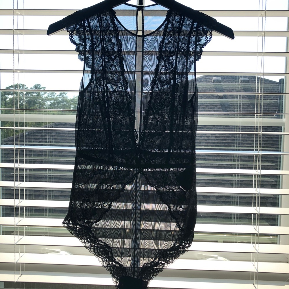 H&M Lace/Mesh Bodysuit - Picture 7 of 7